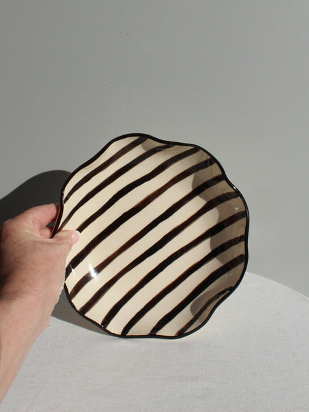 Black and White Ruffle Bowl