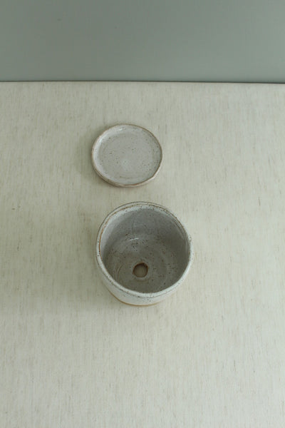 SAMPLE 40% off - Tiny Planter with drainage hole and saucer