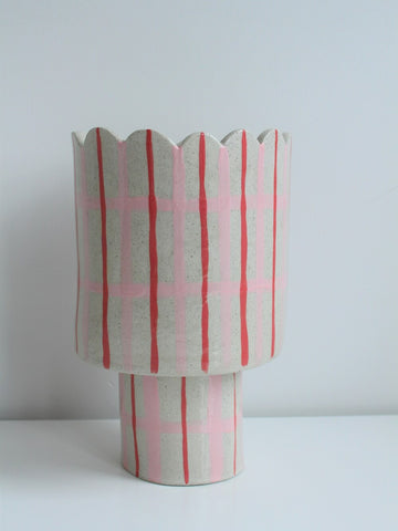 Scalloped Pedestal Planter in Pink and Red